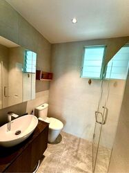 Landbay Condominium (D16), Condominium #524064111